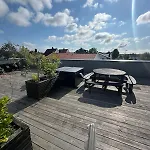 Downtown With 2 Bedrooms And Balcony Lejlighed