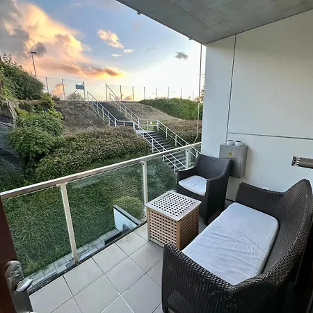 Downtown With 2 Bedrooms And Balcony