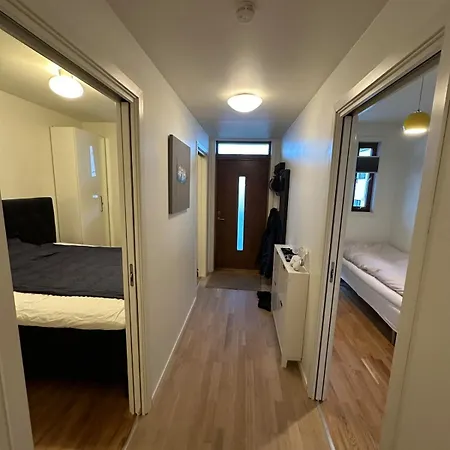アパート Downtown With 2 Bedrooms And Balcony スタヴァンゲル